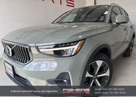 2024 Volvo XC40 B5 Plus Bright Theme