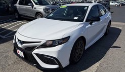 2024 Toyota Camry Hybrid SE Nightshade