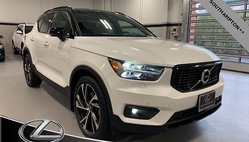 2022 Volvo XC40 T5 R-Design