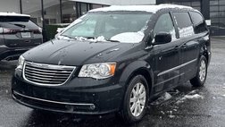2016 Chrysler Town and Country Touring