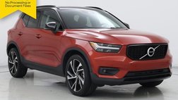 2022 Volvo XC40 T5 R-Design