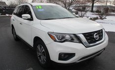 2018 Nissan Pathfinder SV