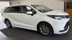 2024 Toyota Sienna LE 8-Passenger