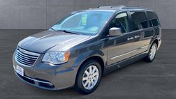 2016 Chrysler Town and Country Touring