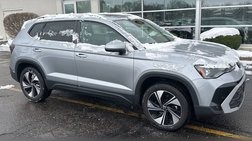 2025 Volkswagen Taos SE 4Motion