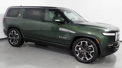 2024 Rivian R1S Adventure