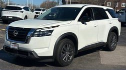 2024 Nissan Pathfinder S