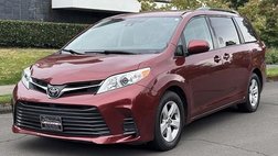 2020 Toyota Sienna LE