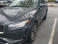 2022 Volvo XC90 T5 Momentum