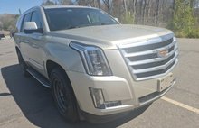 2016 Cadillac Escalade Luxury Collection