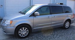 2016 Chrysler Town and Country Touring