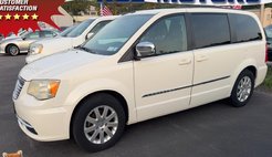 2011 Chrysler Town and Country Touring-L