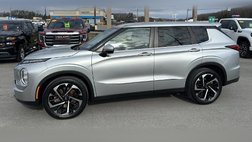 2022 Mitsubishi Outlander ES