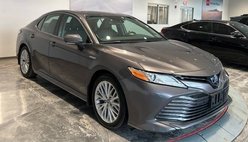 2019 Toyota Camry Hybrid XLE