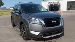 2025 Nissan Pathfinder Platinum