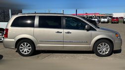 2016 Chrysler Town and Country Touring