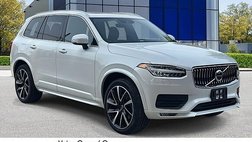 2022 Volvo XC90 T6 Momentum 7-Passenger