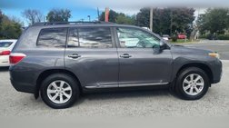 2011 Toyota Highlander SE