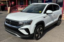 2024 Volkswagen Taos SE 4Motion