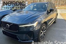 2023 Volvo XC60 B5 Plus Dark Theme