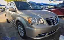 2015 Chrysler Town and Country Touring