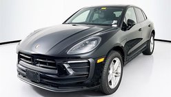 2025 Porsche Macan T