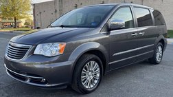 2015 Chrysler Town and Country Touring-L