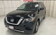 2020 Nissan Pathfinder S