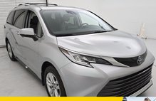 2022 Toyota Sienna Limited 7-Passenger