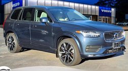 2022 Volvo XC90 T6 Momentum 7-Passenger