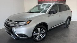 2020 Mitsubishi Outlander SE