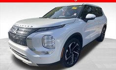 2023 Mitsubishi Outlander SE