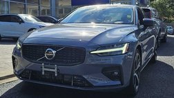 2024 Volvo S60 B5 Core Dark Theme