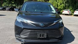 2021 Toyota Sienna LE 8-Passenger