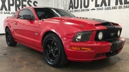 2005 Ford Mustang GT Deluxe
