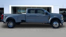 2026 Ford F-450 Super Duty Platinum