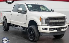 2017 Ford Super Duty F-350 Lariat