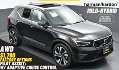 2024 Volvo XC40 B5 Ultimate Bright Theme