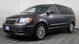 2015 Chrysler Town and Country Touring-L