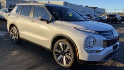 2026 Mitsubishi Outlander SE