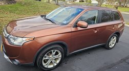 2015 Mitsubishi Outlander SE