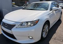 2015 Lexus ES 300h Base