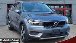 2019 Volvo XC40 T5 Momentum
