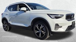 2025 Volvo XC40 B5 Core Bright Theme