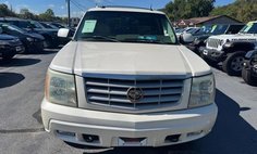 2003 Cadillac Escalade Base