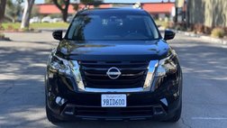 2022 Nissan Pathfinder SV