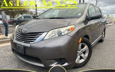 2017 Toyota Sienna LE