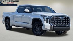 2022 Toyota Tundra Platinum HV