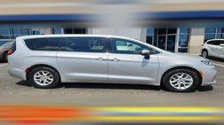 2023 Chrysler Pacifica Touring