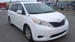 2013 Toyota Sienna LE FWD 8-Passenger V6